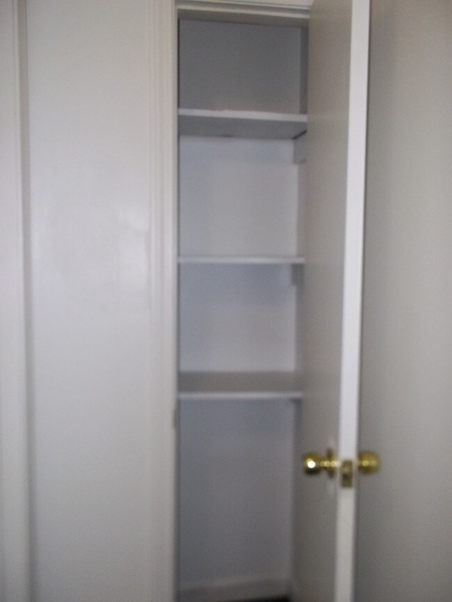 Building Photo - 232 Waterville St