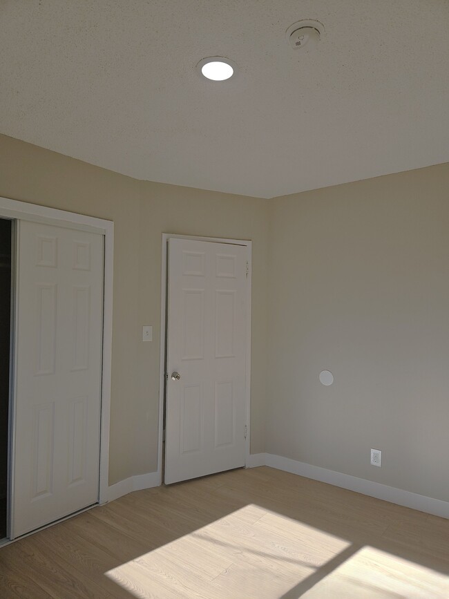 Building Photo - 8445 Tobias Ave