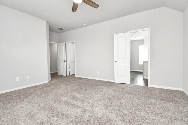 Building Photo - 3206 Alberelli Dr