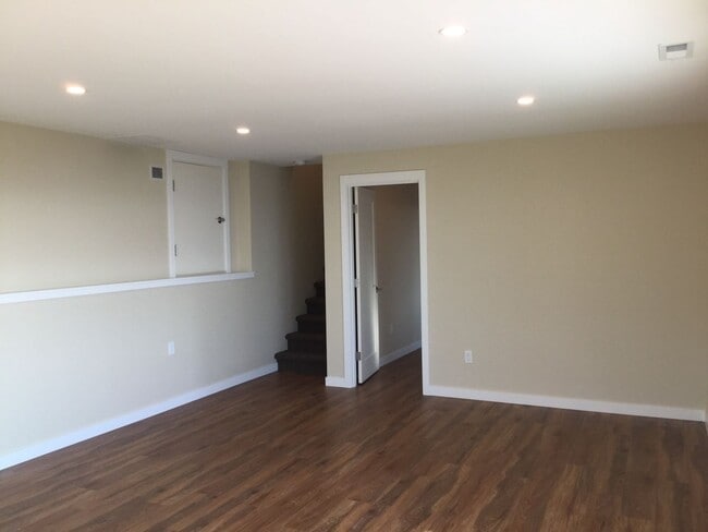 Building Photo - Modern 4-Bedroom Home with Panoramic Water & Mountain Views