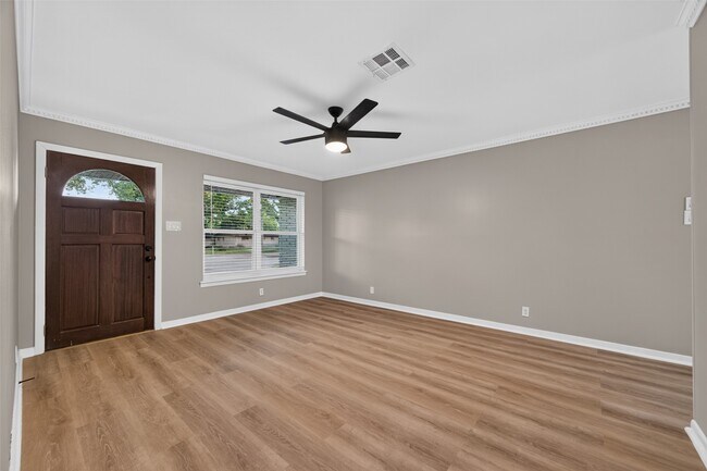 Building Photo - 9614 Hammerly Blvd