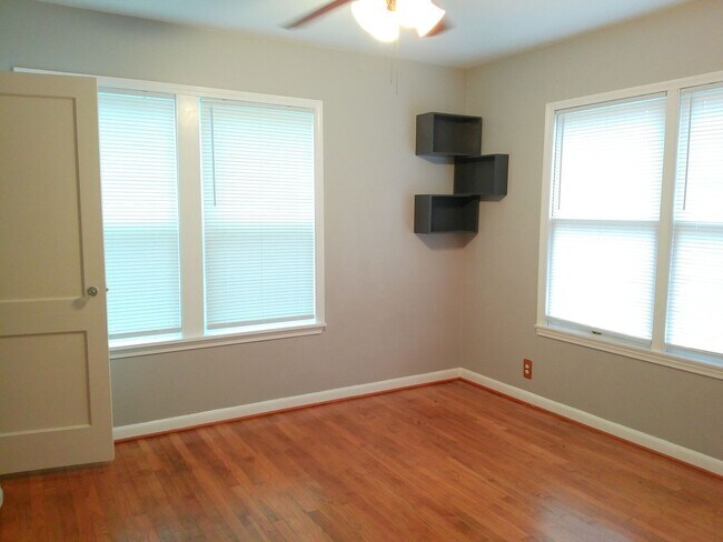 Building Photo - 3425 Monterrey St