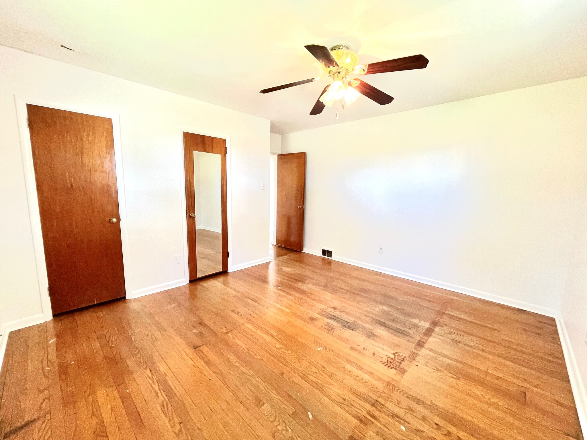 Building Photo - 117 Elmwood Rd