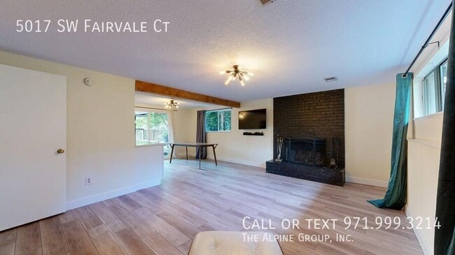 Building Photo - 5017 SW Fairvale Ct