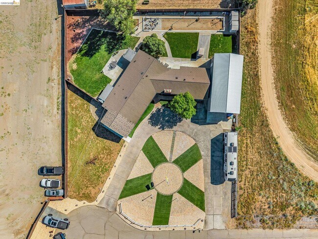 Building Photo - 59 Old Stagecoach Rd