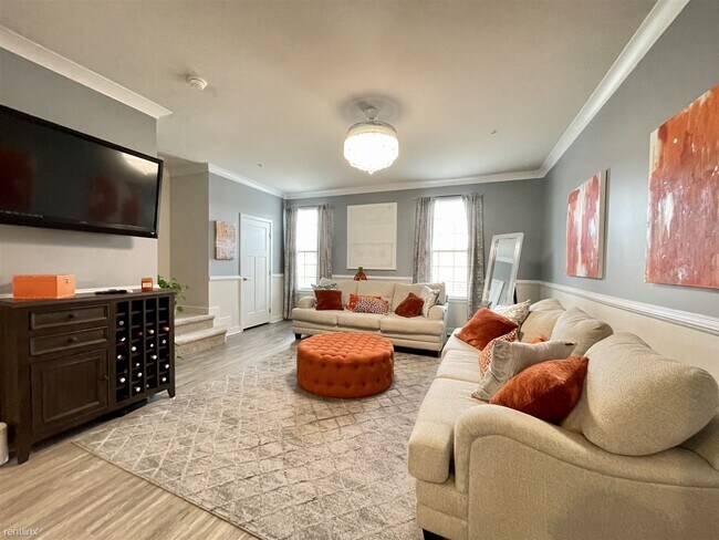 Building Photo - 3 br, 2.5 bath Townhome - 14503 Hunts Farm...
