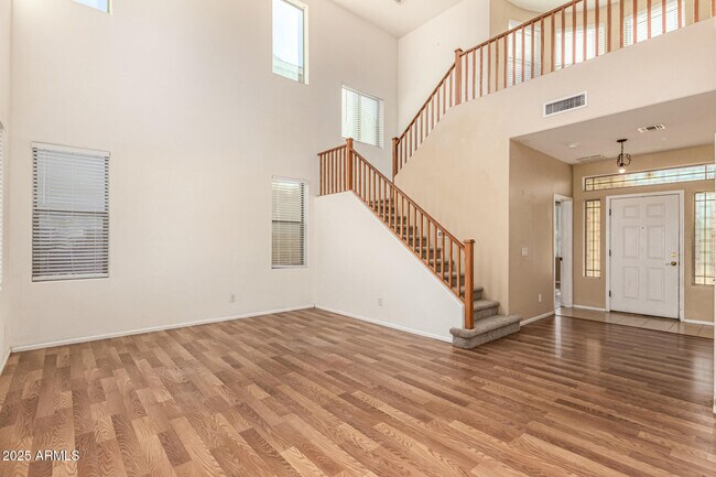 Building Photo - 3047 S 257th Ave