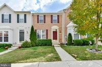 Building Photo - 1447 Pangbourne Way