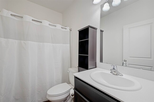 Building Photo - 10133 Pappas Dr