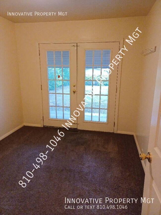 Building Photo - 2829 Plainfield Ave