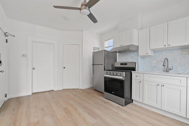 Building Photo - 149 Culver Ave