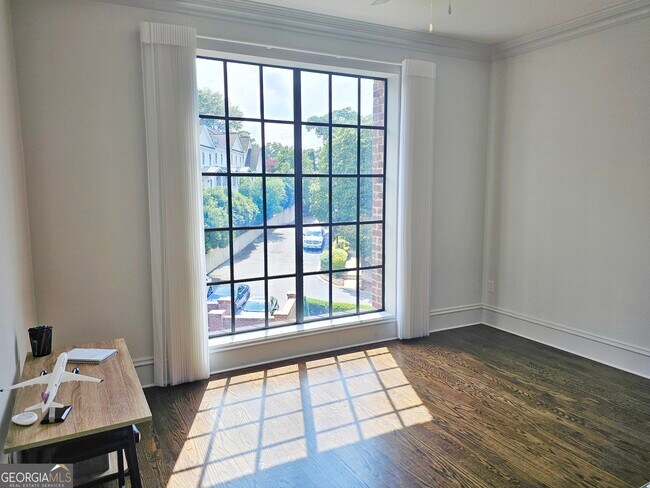 Building Photo - 234 Vickery Falls Dr