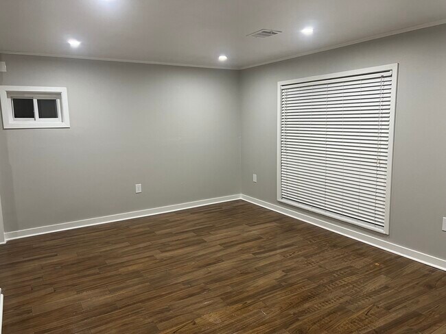 Building Photo - 11752 Sewanee Dr