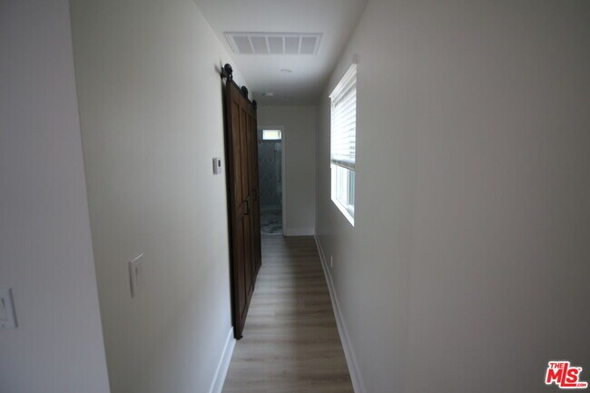 Building Photo - 3541 Homeland Dr