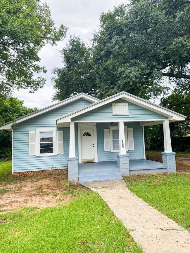 Primary Photo - Charming 2 Bedroom Home in the Heart of Ox...