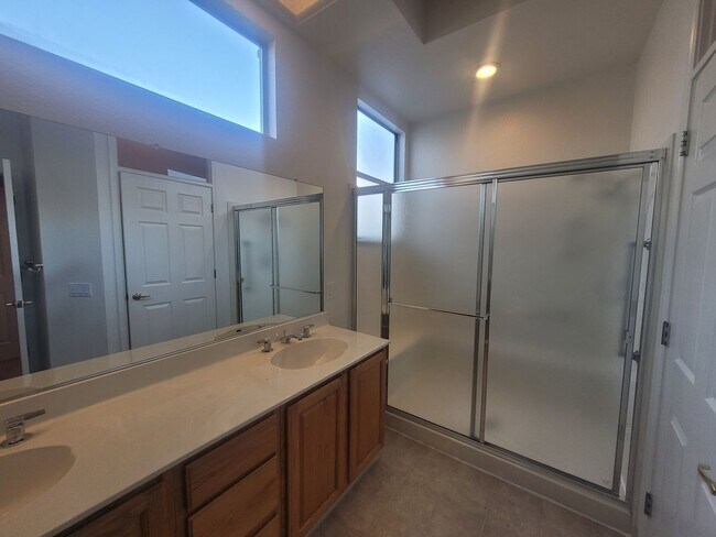 Building Photo - Sun City Roseville