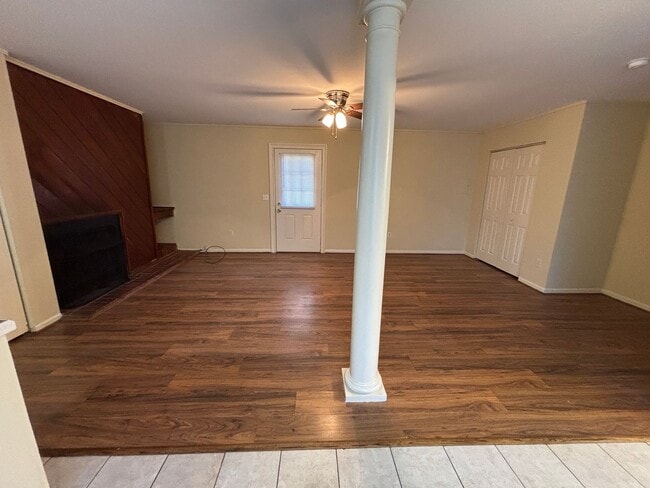 Building Photo - Studio Apartment