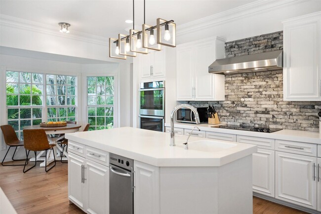 Building Photo - 2377 Golf Brook Dr