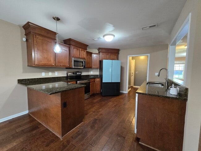 Building Photo - 206 Aberlour Dr