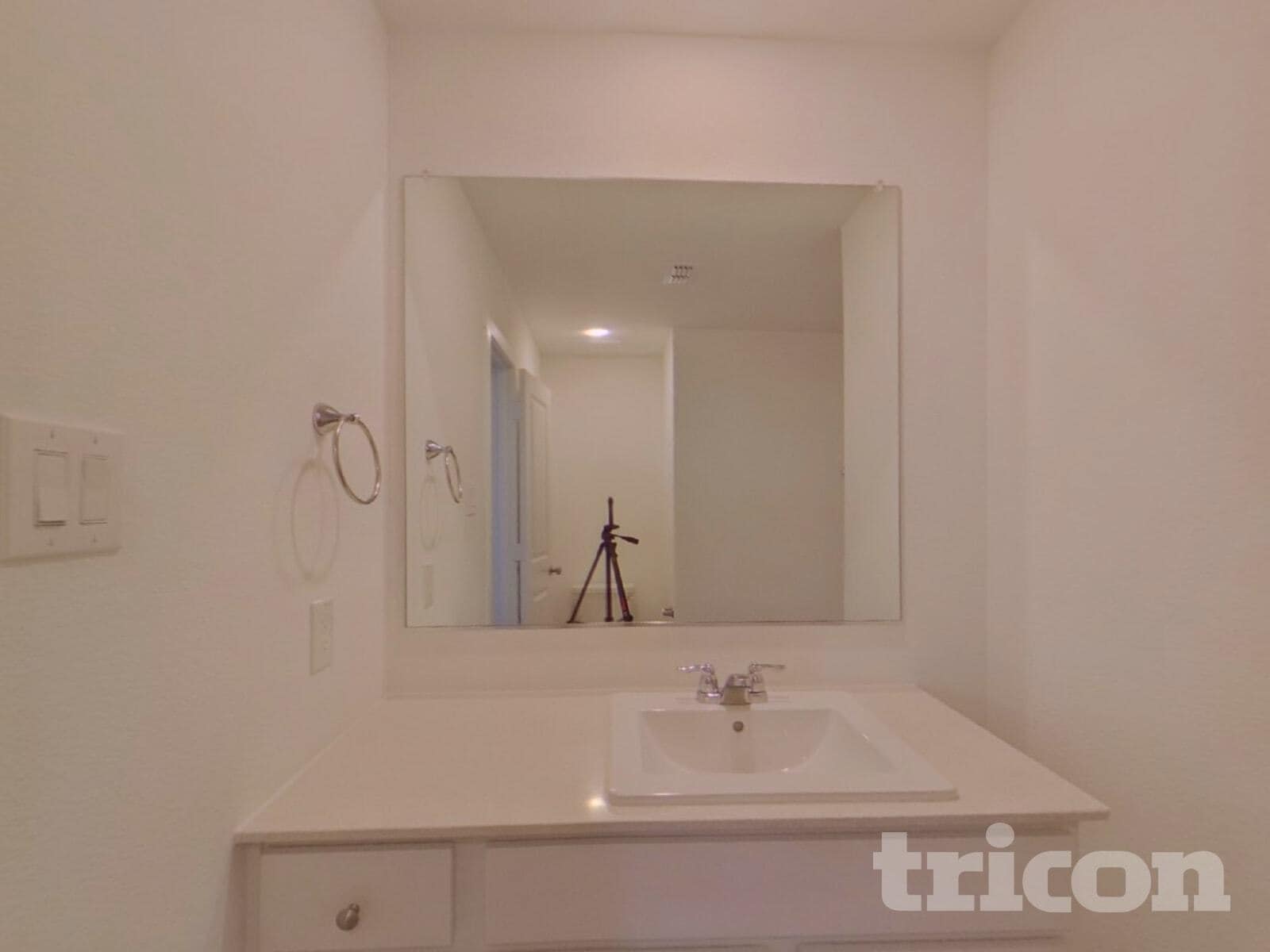 Building Photo - 1632 Baugh St