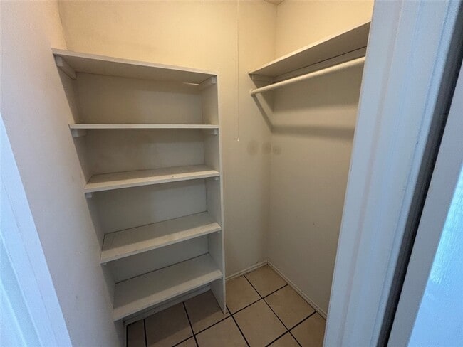 Building Photo - 10423 Sand Pass Ln