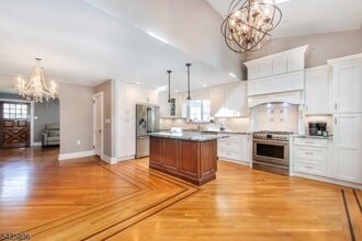 Building Photo - 305 Quaker Church Rd