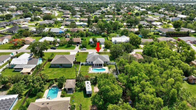 Building Photo - 1838 SE Genaro Terrace