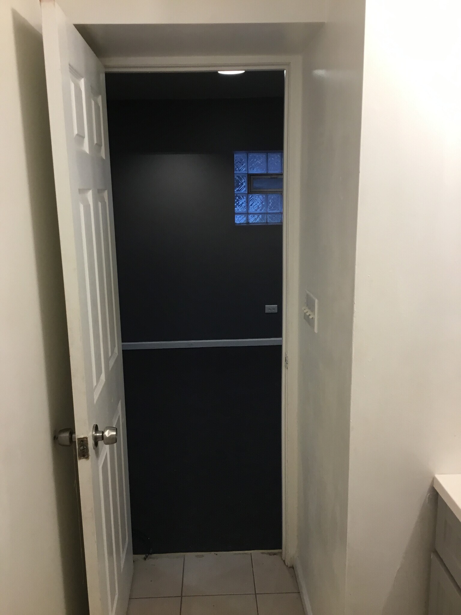 Bathroom - 7516 S Paxton Ave