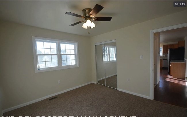 Building Photo - Move-In Ready 4-Bedroom Single Family Home...