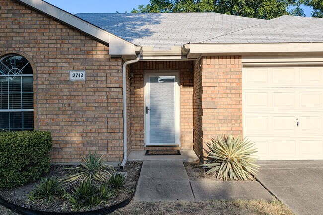 Building Photo - Single Family 3 Bedroom for Rent