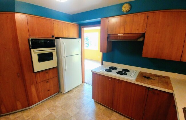 Building Photo - 1415e3
