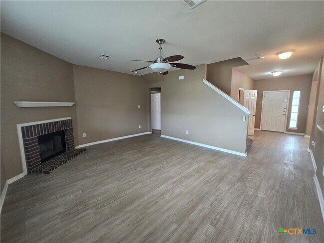 Building Photo - 2043 Carlisle Castle Dr