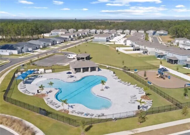 Building Photo - 3185 Laurent Lp