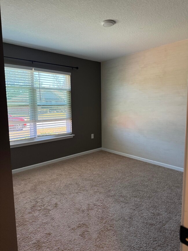 Building Photo - 351 Merlin Ct