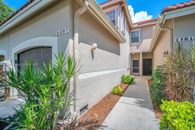 Building Photo - 1491 Sorrento Dr