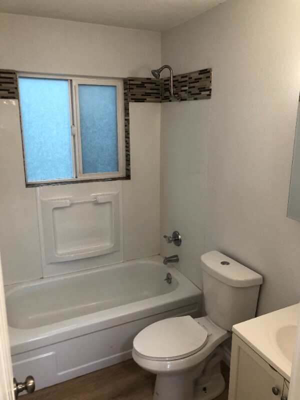 Building Photo - 8000 NE Hwy 99