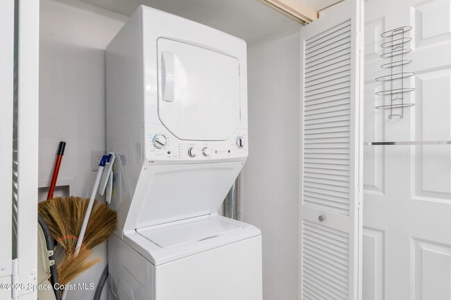 Building Photo - 6124 River Run Dr