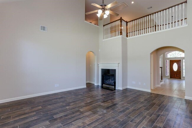 Building Photo - 20907 Field Manor Ln