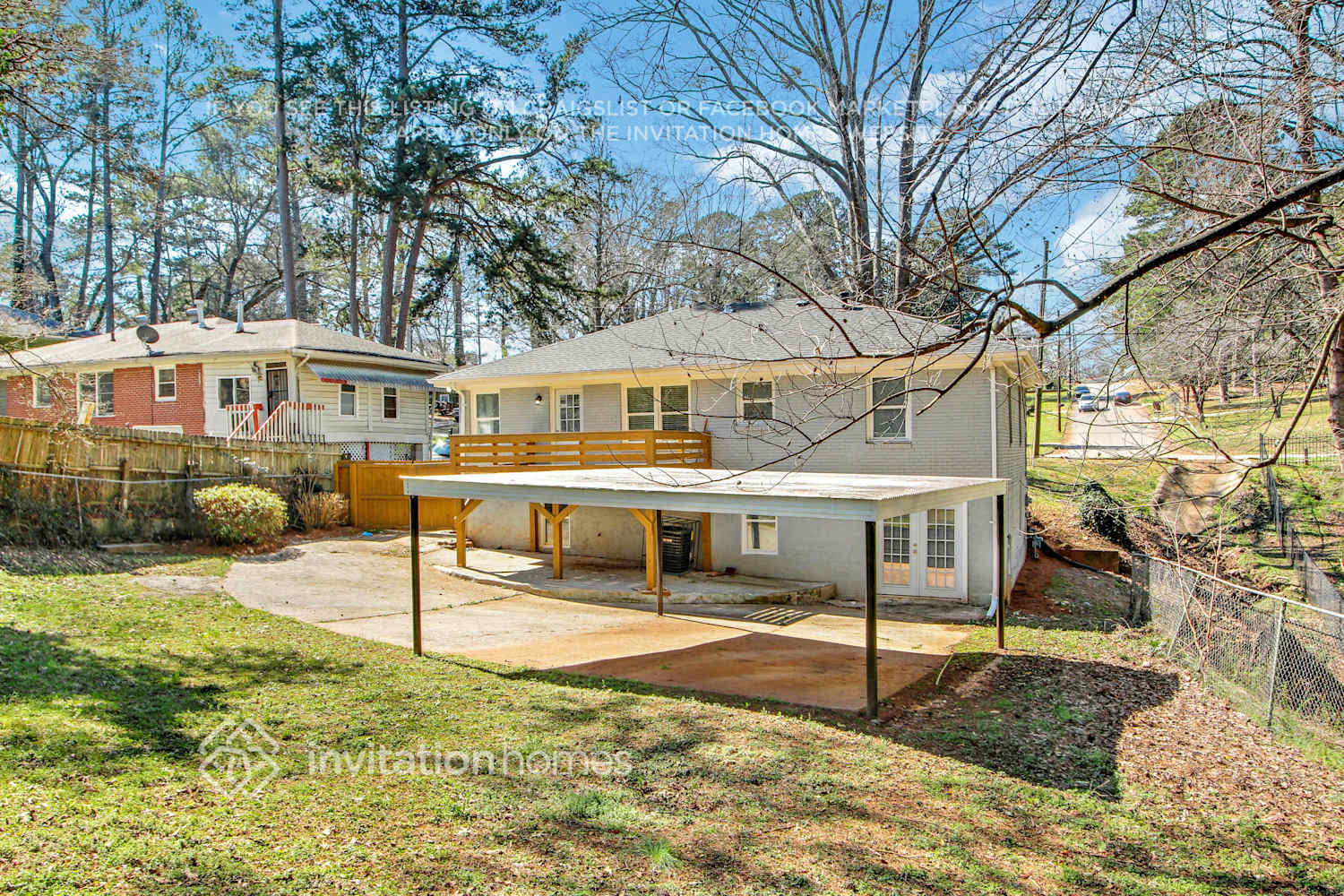 Building Photo - 2122 Holly Hill Dr