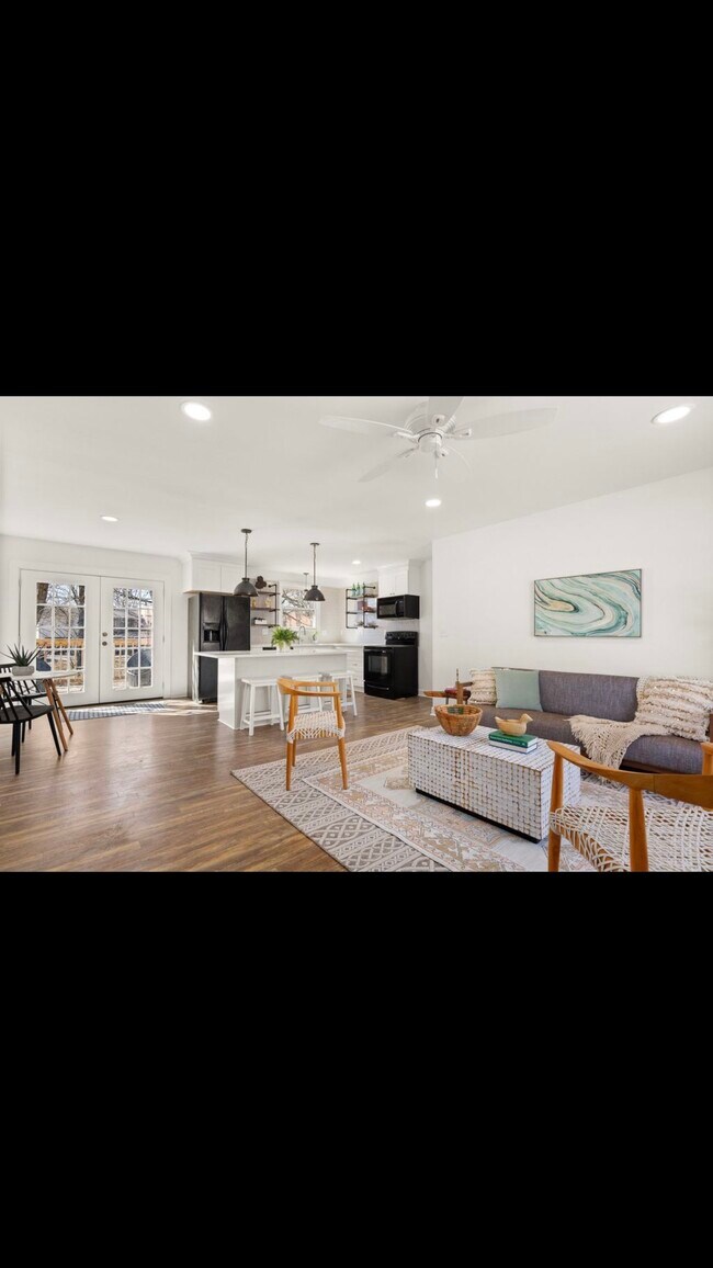 Building Photo - 5017 McLendon Dr