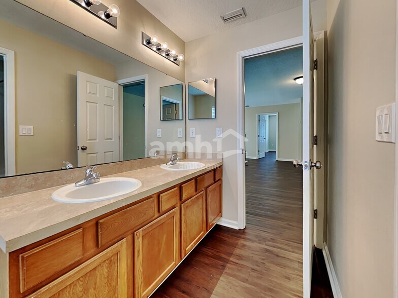 Building Photo - 2730 Wood Stork Trail