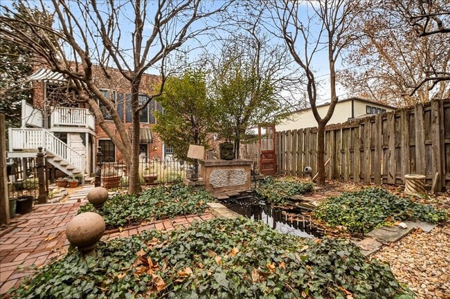 Building Photo - 1010 Allen Ave