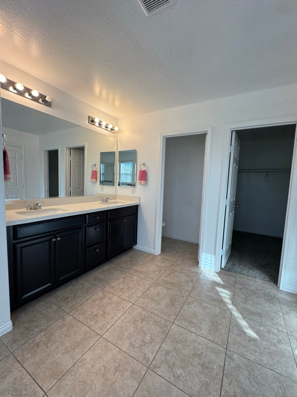 Building Photo - 123 Volans Ave