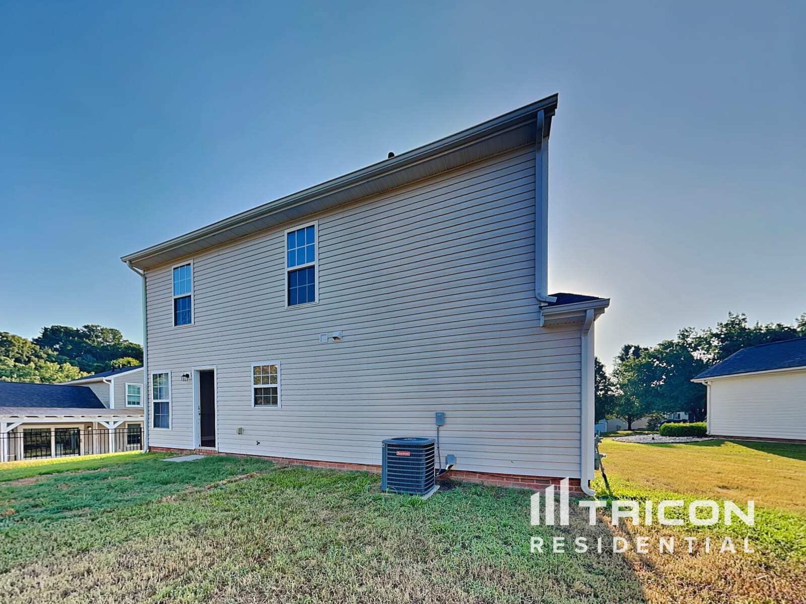Building Photo - 2608 Misty Cove Pl NE