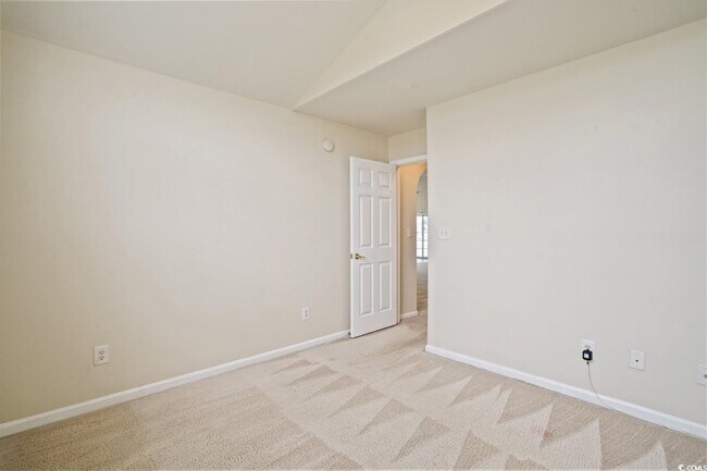Building Photo - 3096 Rockwater Cir