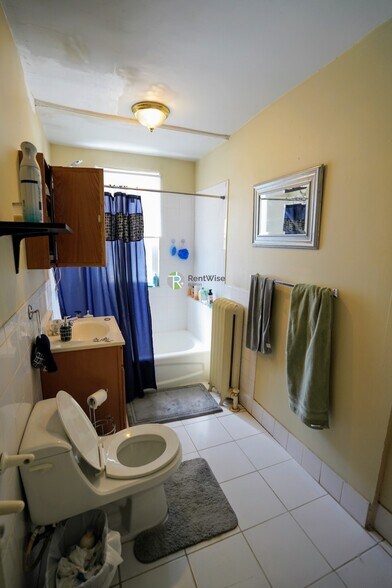 Building Photo - 15 Sumner St