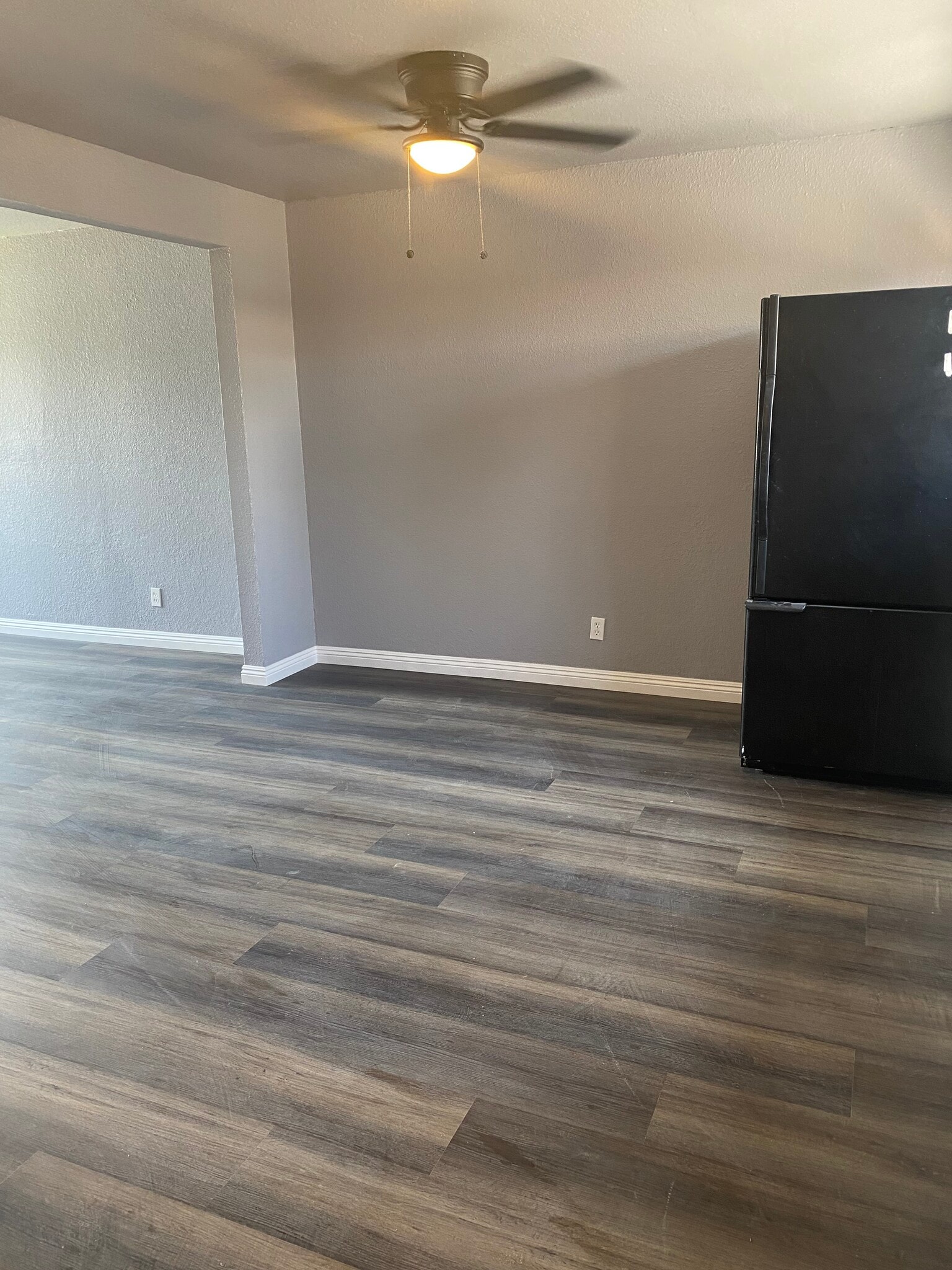 Dining room - 213 E Reeve St