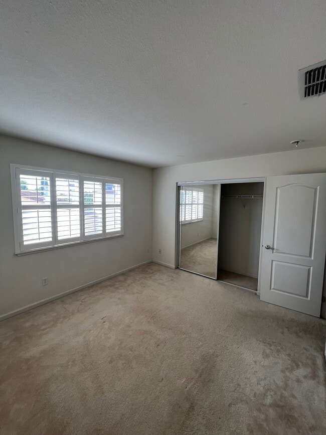 Building Photo - 2636 Carson Way
