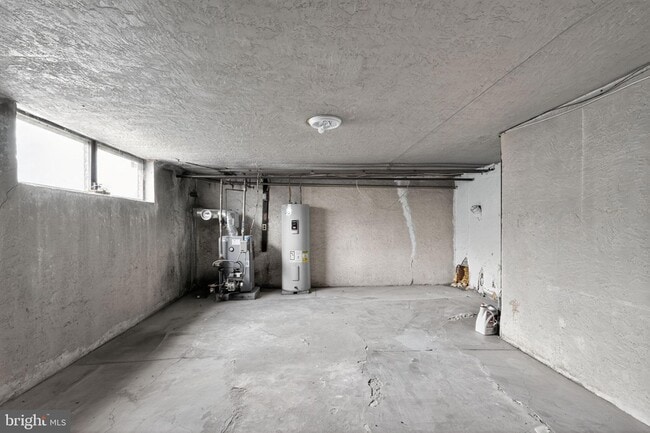 Building Photo - 7539 Mayland St