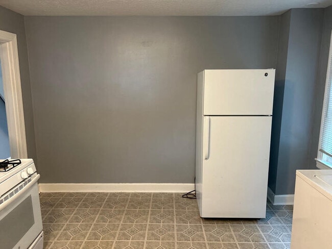 Building Photo - Cozy 4-Bedroom 1 Bath Home  in Peaceful Lo...